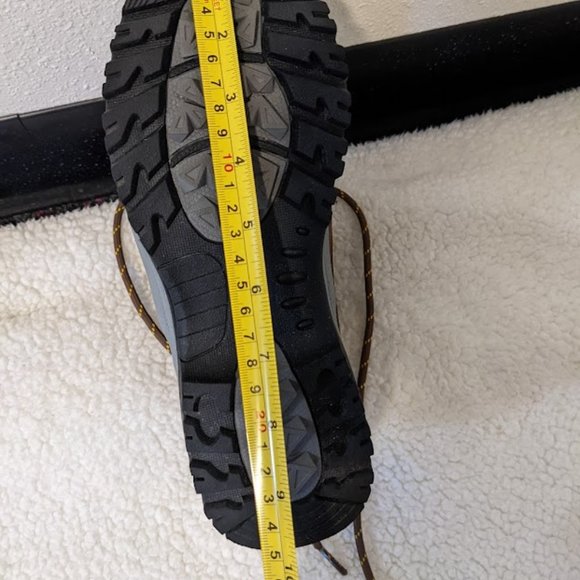 CEDAR Waterproof, Shockproof  boots for Hiking, Trekking - Picture 13 of 14